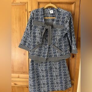 Elegant Blue and White Women's Skirt Set/suit